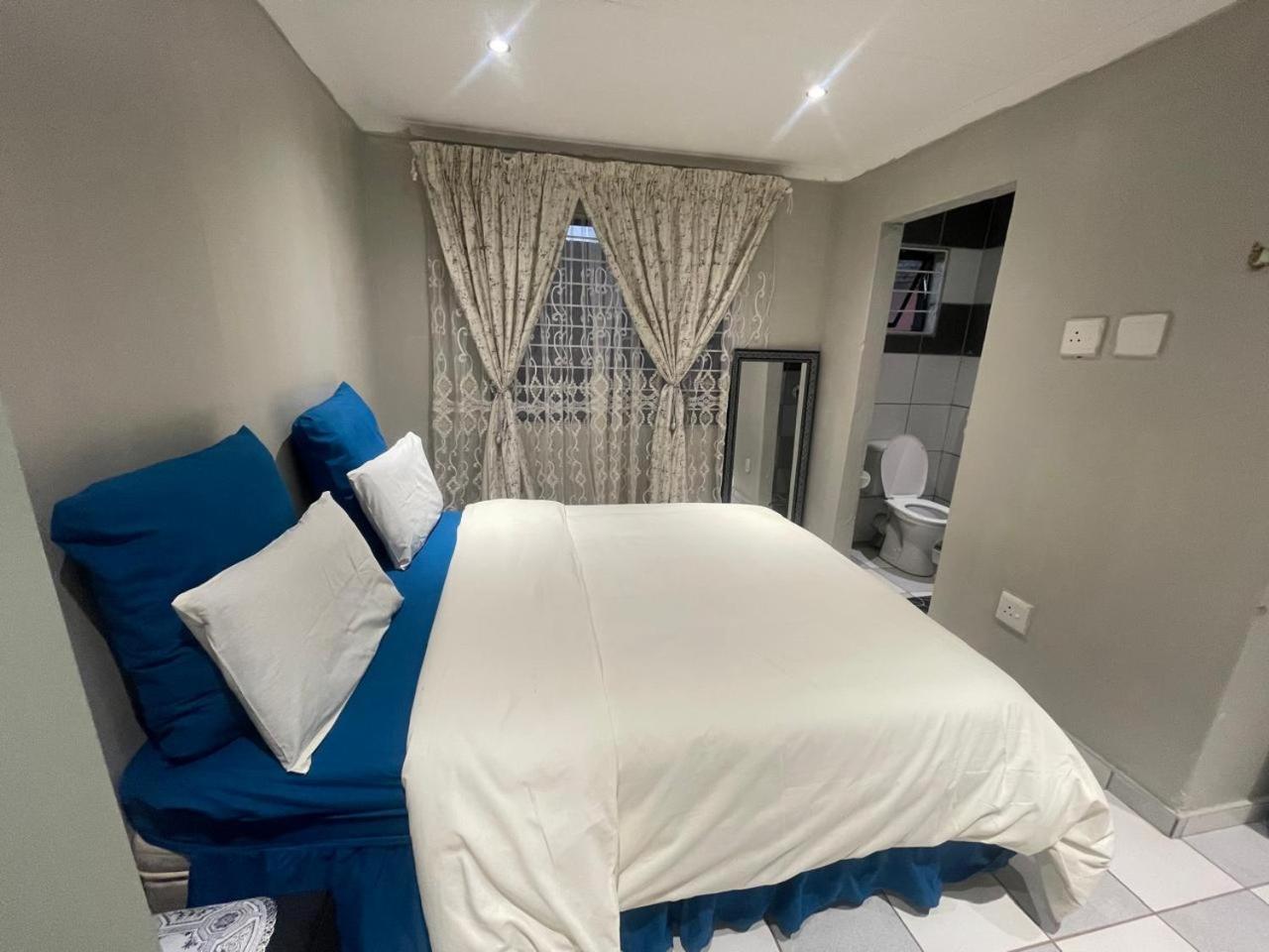 Newlands Comfortable Abode *