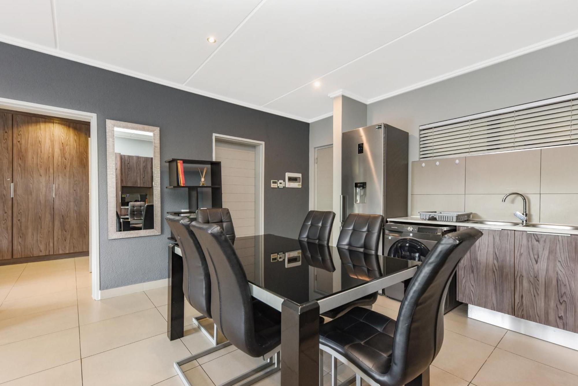 The Odyssey Lifestyle Complex Morningside - 2 Br Apartamento Joanesburgo