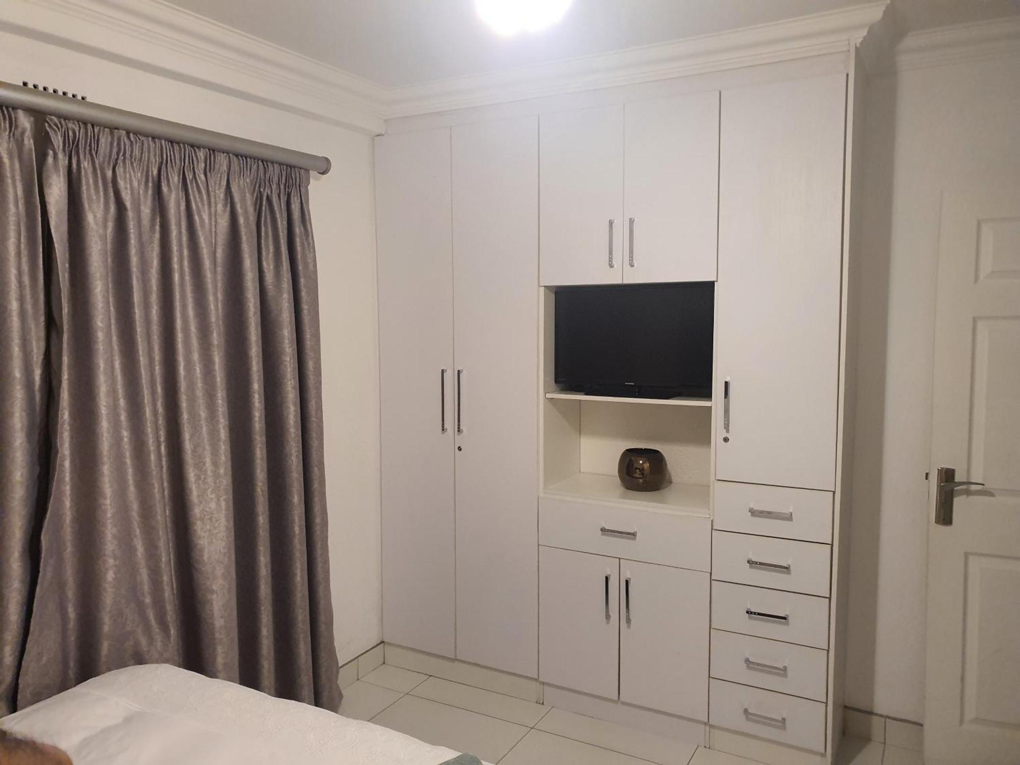 Upmarket 3 Bedroom *