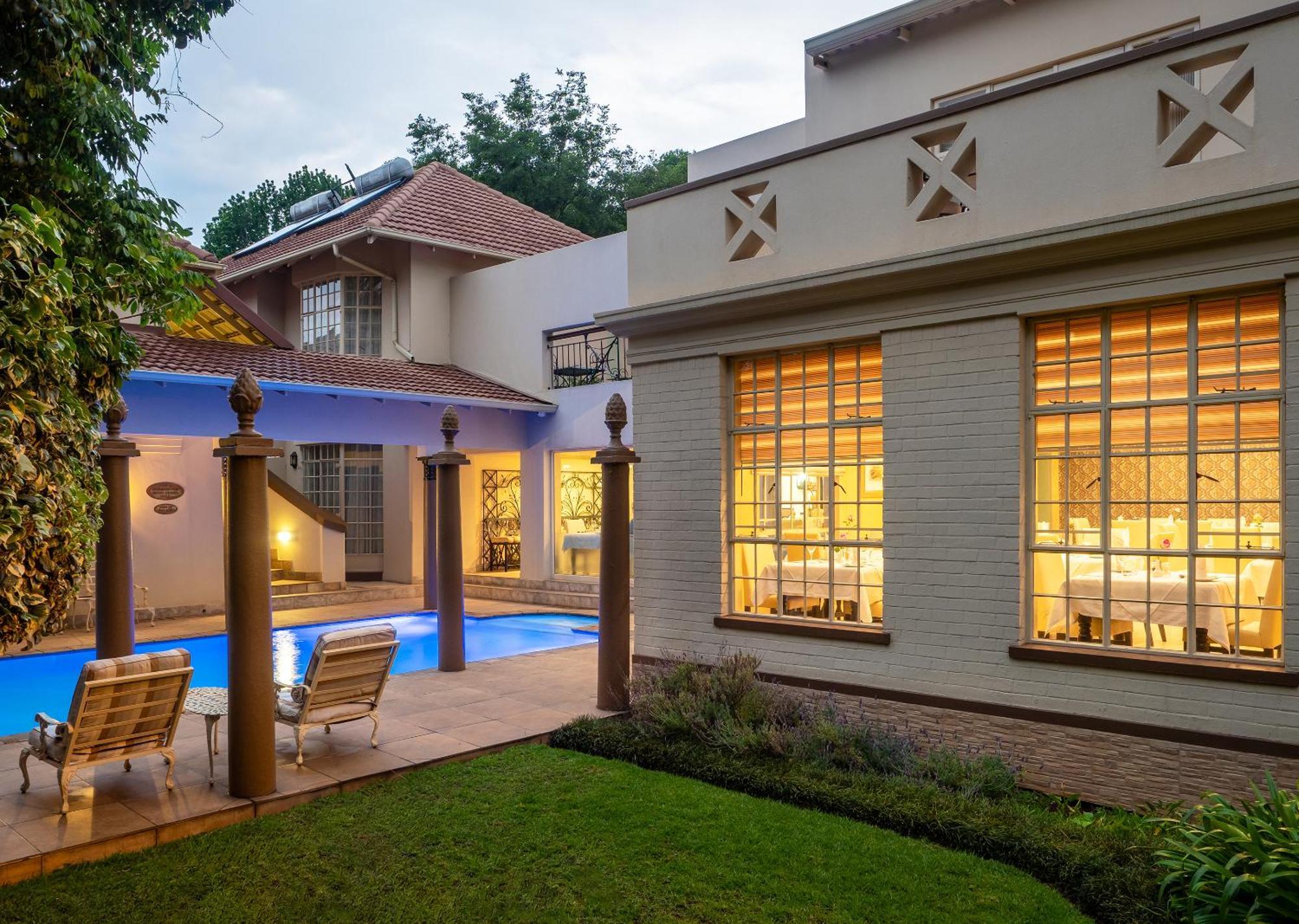 10 2nd Avenue Houghton Estate By Dream 5*