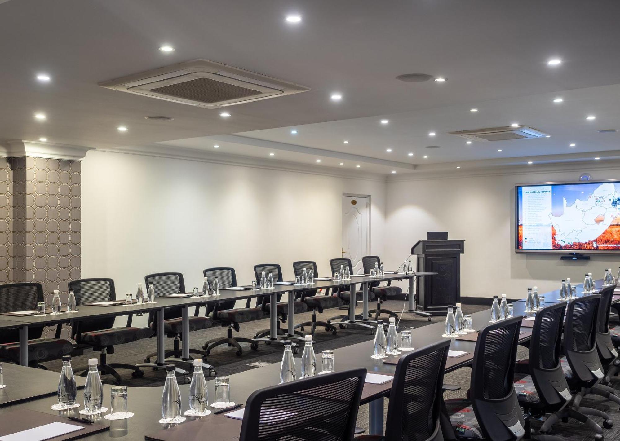 Hotel 10 2nd Avenue Houghton Estate By Dream 5*