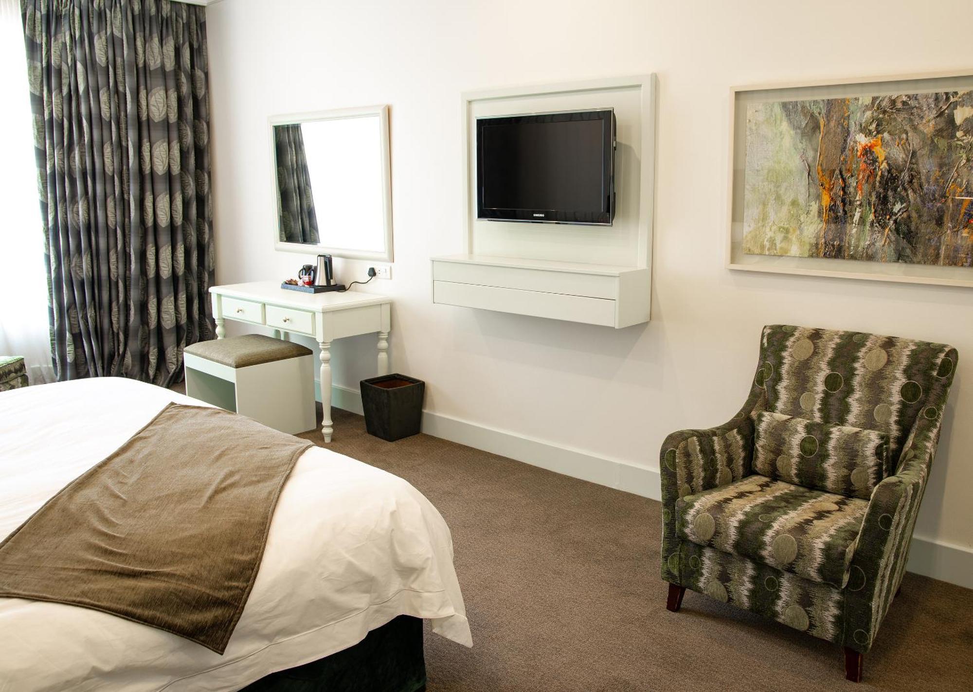 10 2nd Avenue Houghton Estate By Dream 5*