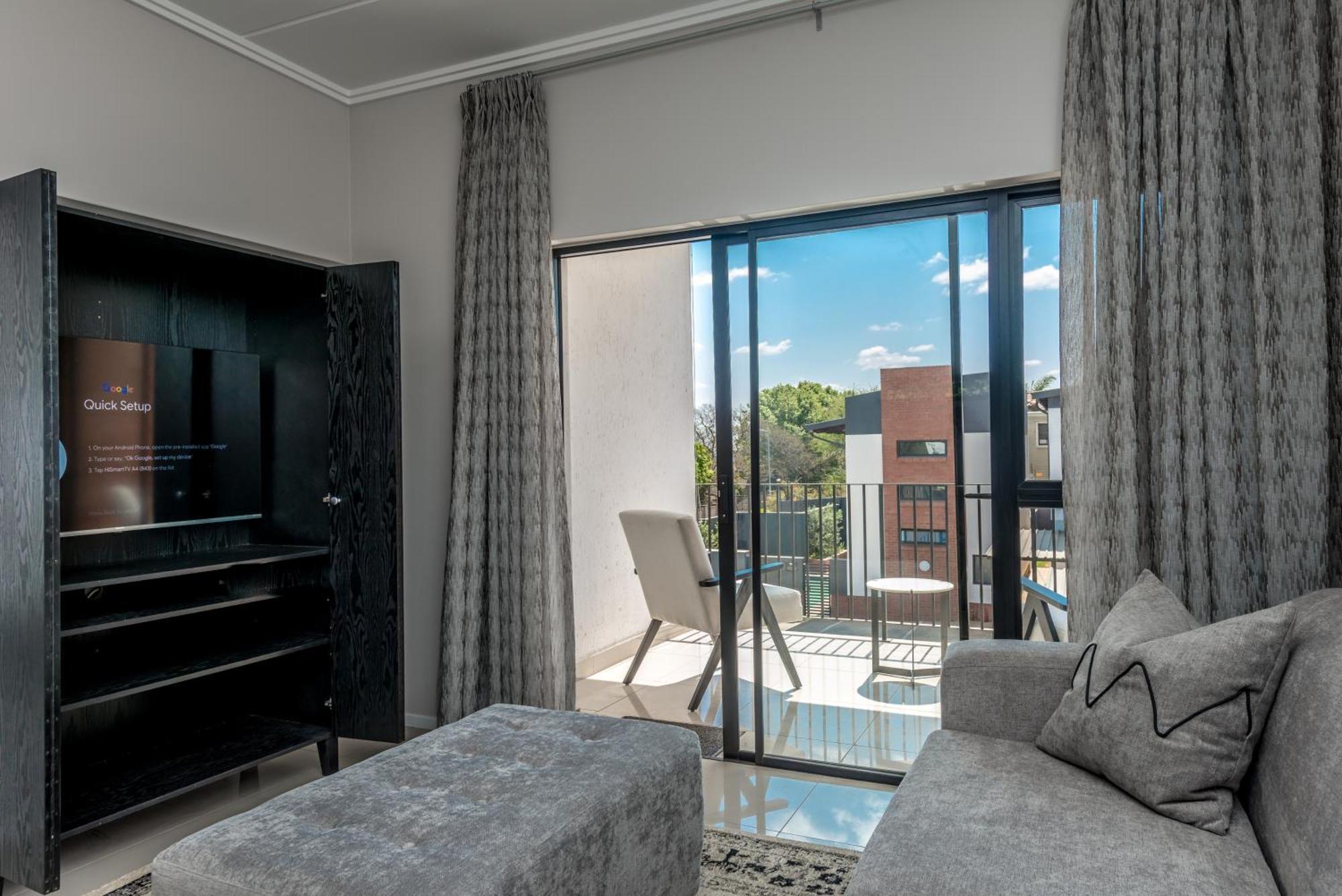 Apartment Long & Short With Uncapped Wi-fi & Security *