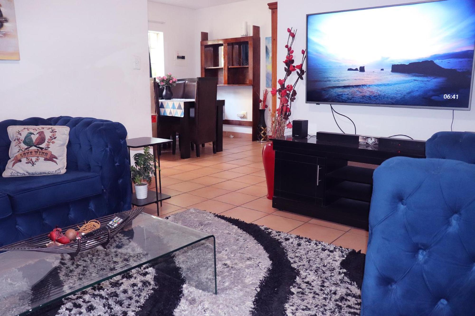 Apartment Lovely In A Shared With Pool Johannesburg