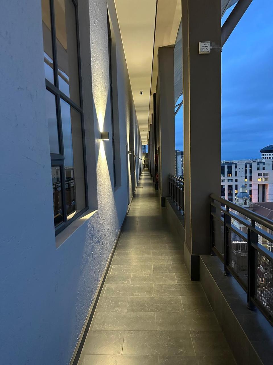 The Penthouse At 206 Westpoint Apartment *