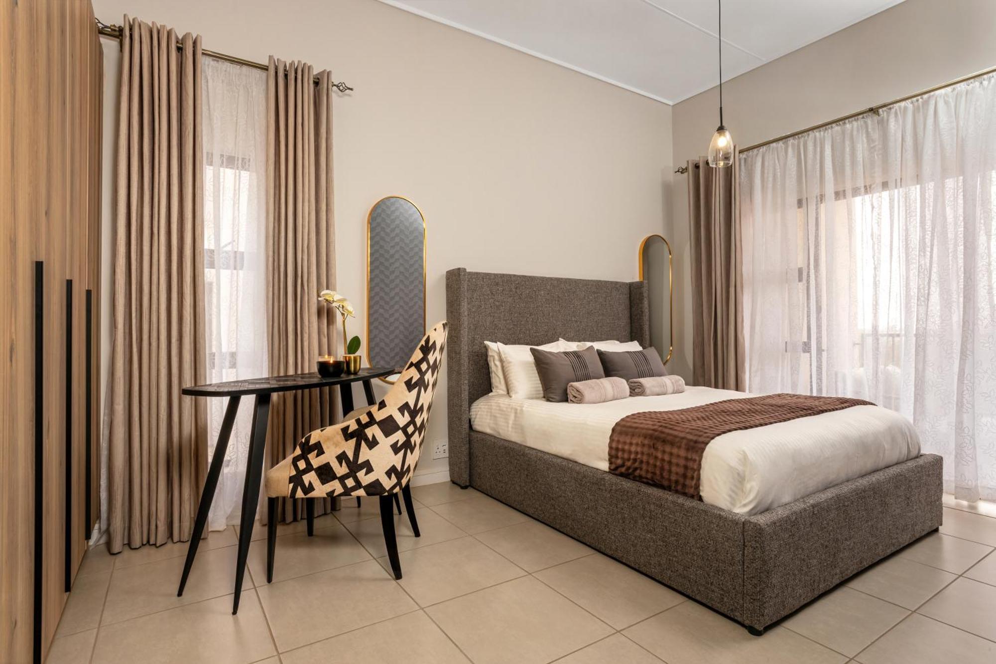 Woman Era-penthouse Apartment *