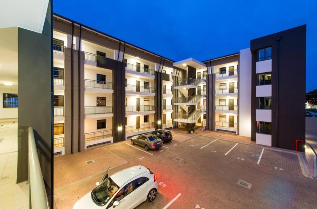 Rainbow Rise Apartment