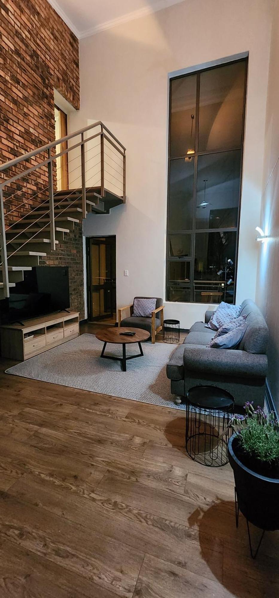 The Penthouse At 206 Westpoint Apartment *