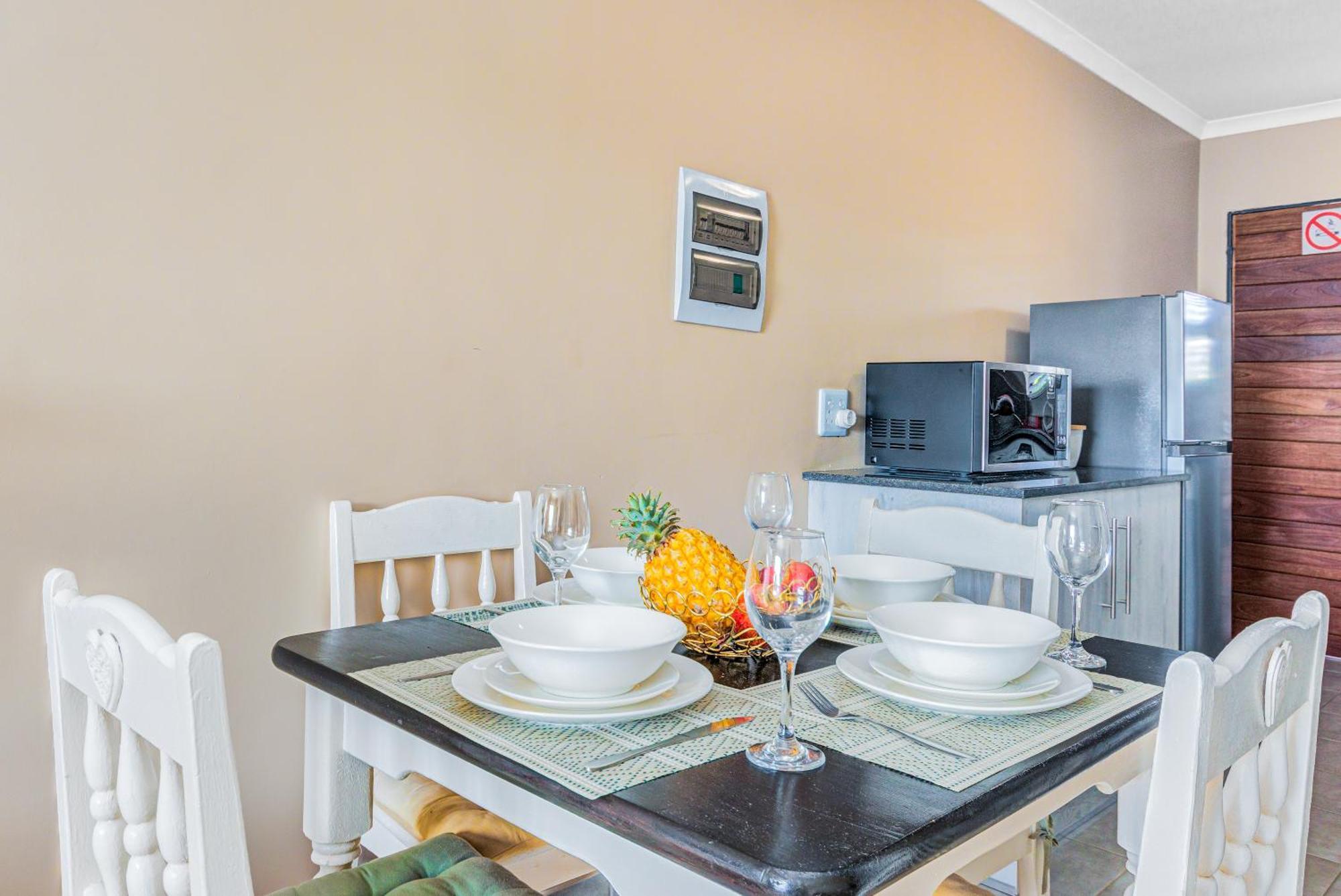 Airville Luxury Apartments, 7Min Drive To Cresta Mall Apartment