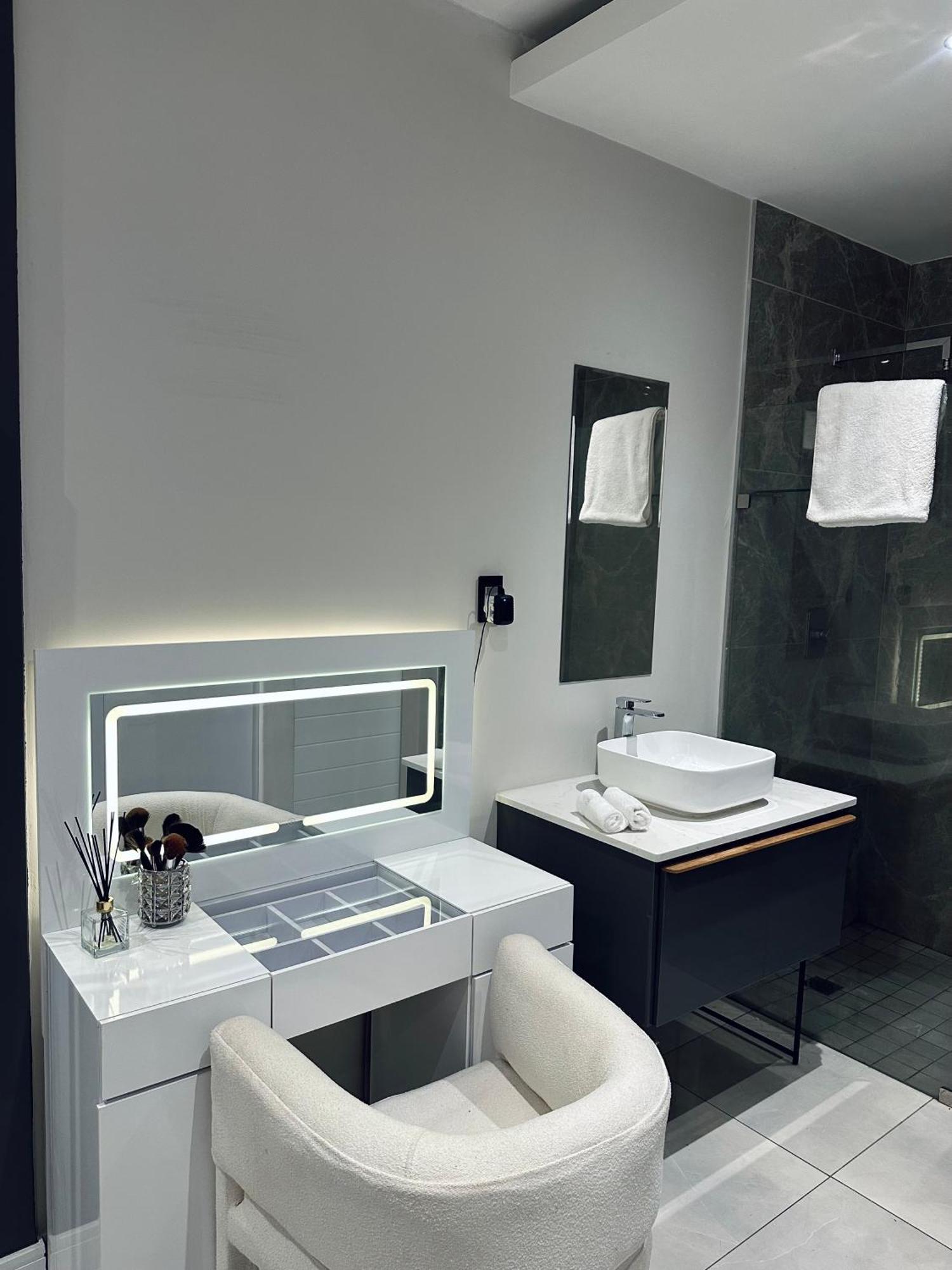 Luxury At The Paramount Frühstückspension