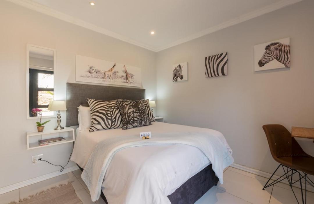 Apartamento Hamilton Ave, Sandton, Joburg *