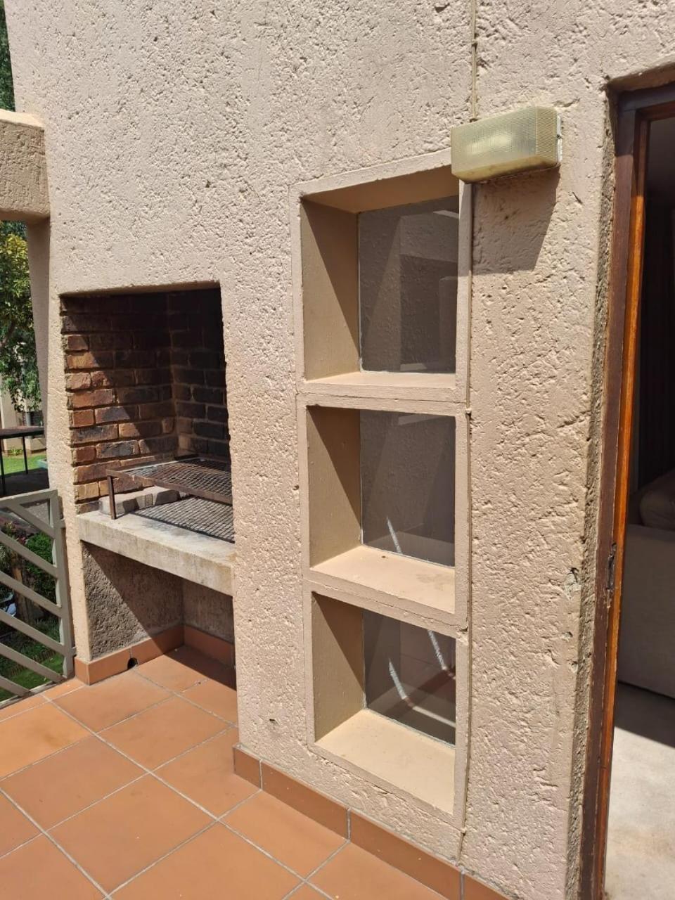 Modern Comfort In Sandton