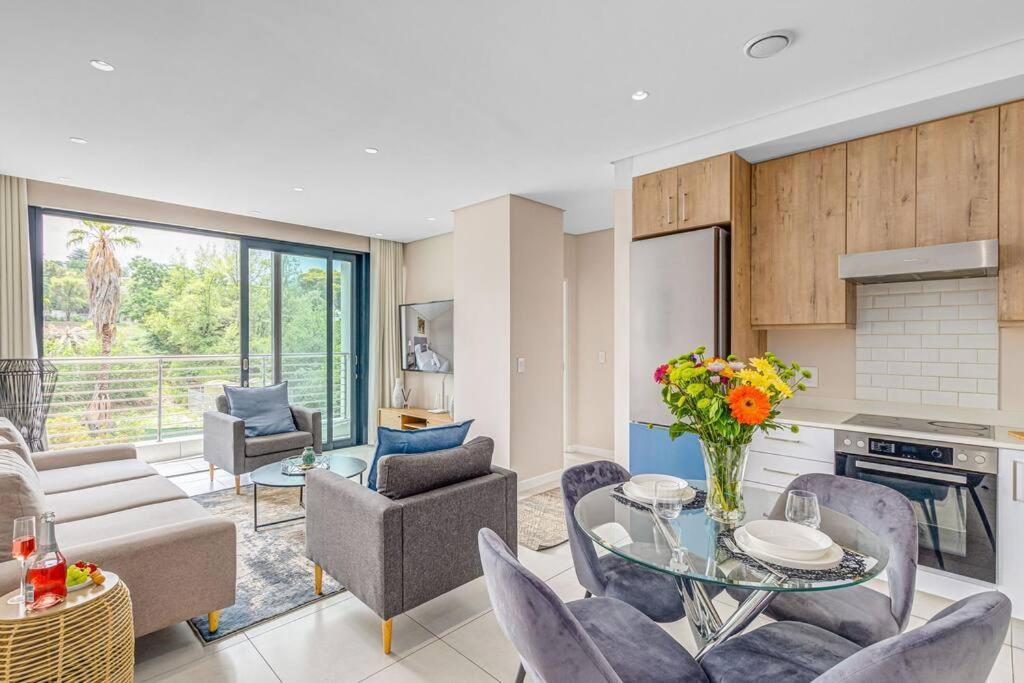 The Terrace 2 Bed - Sandton Gate *