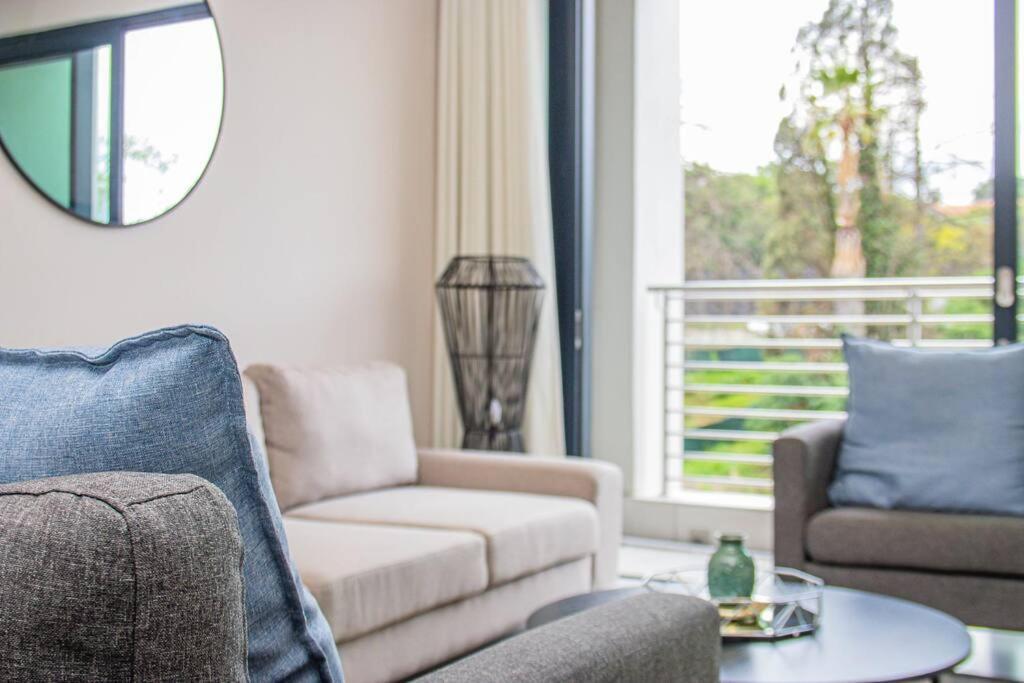 The Terrace 2 Bed - Sandton Gate Apartment *