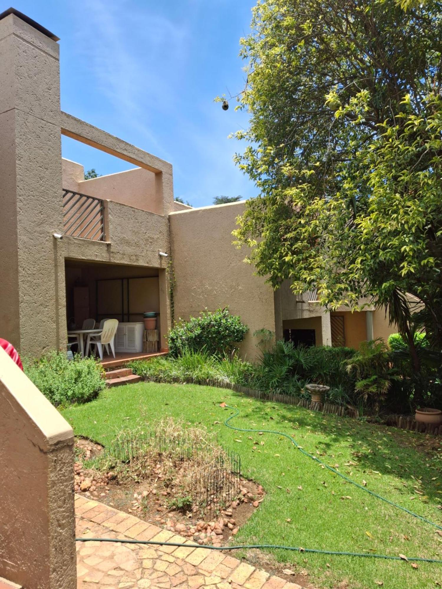 Modern Comfort In Sandton