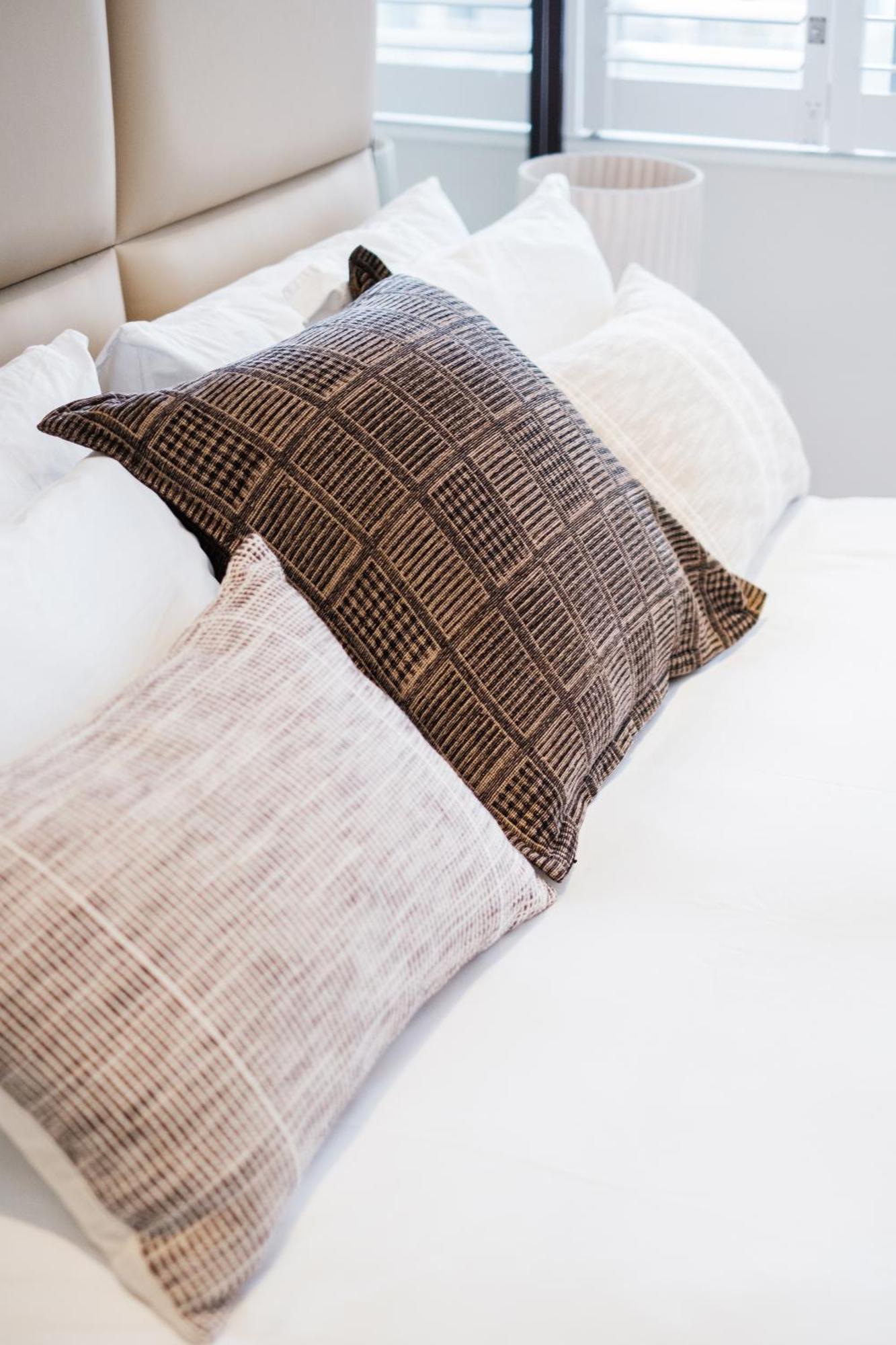 Apartment Masingita Towers Sandton - Luxurious - 9th Floor