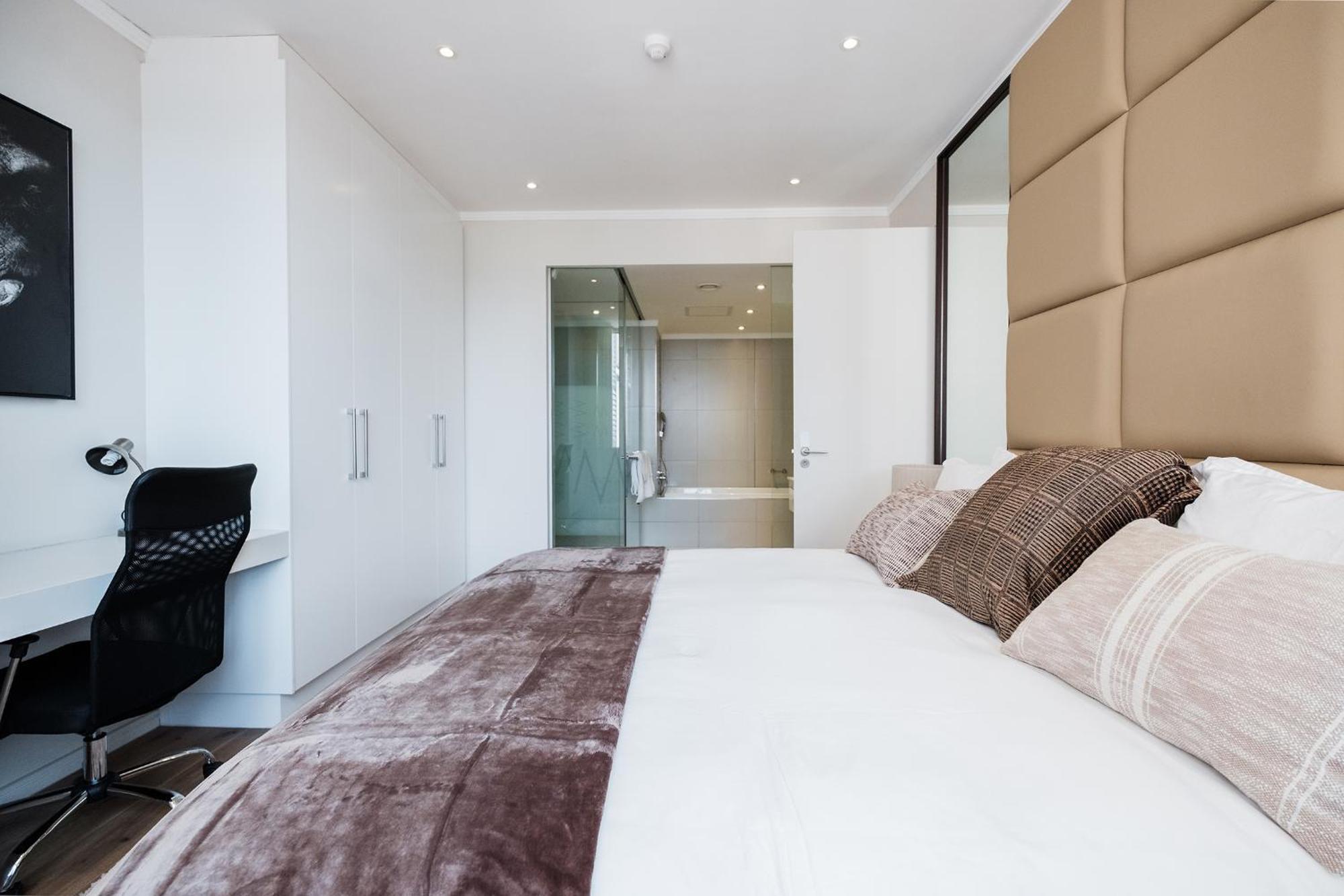 Apartment Masingita Towers Sandton - Luxurious - 9th Floor *