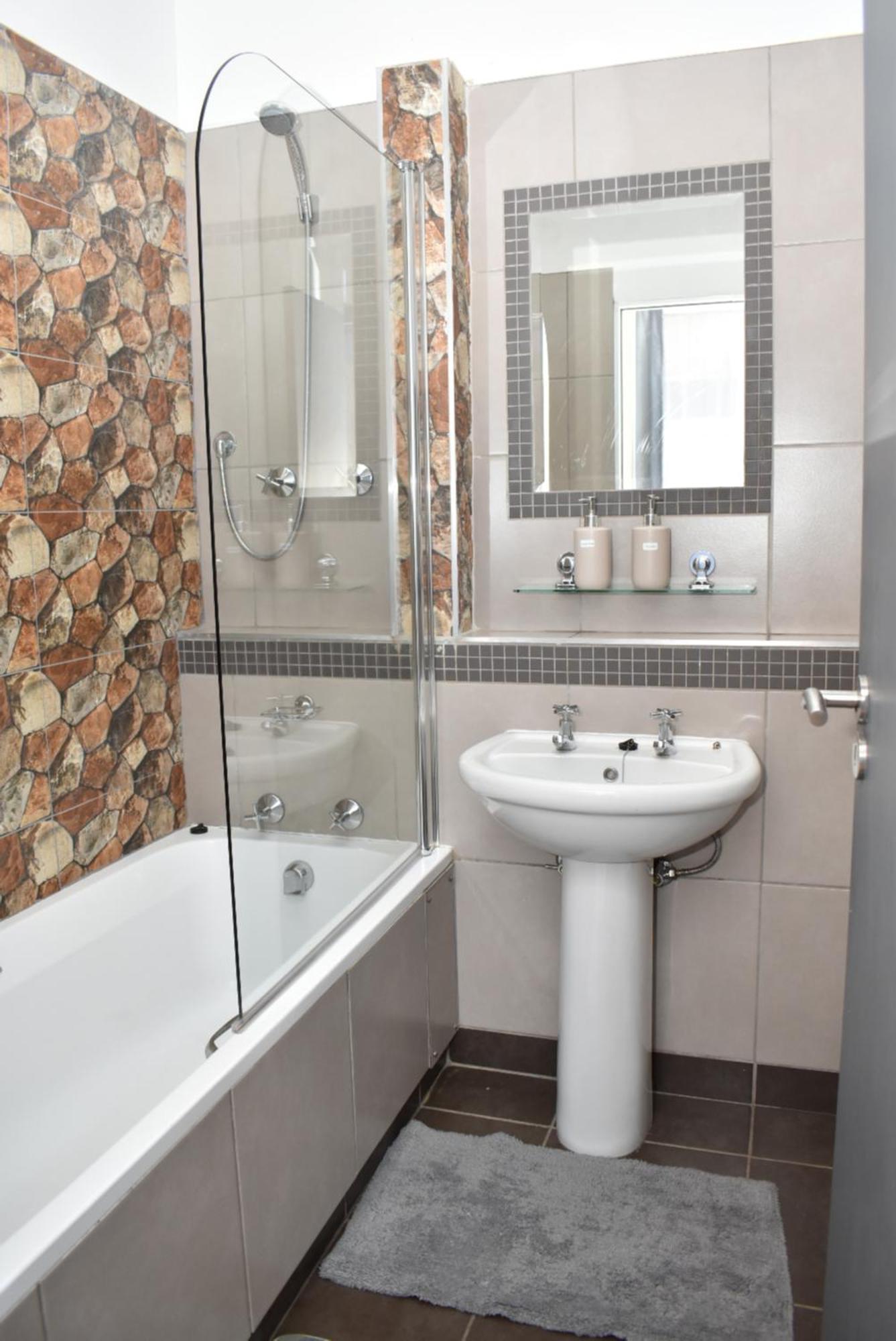 305 Urban Oasis In Jozi Cbd