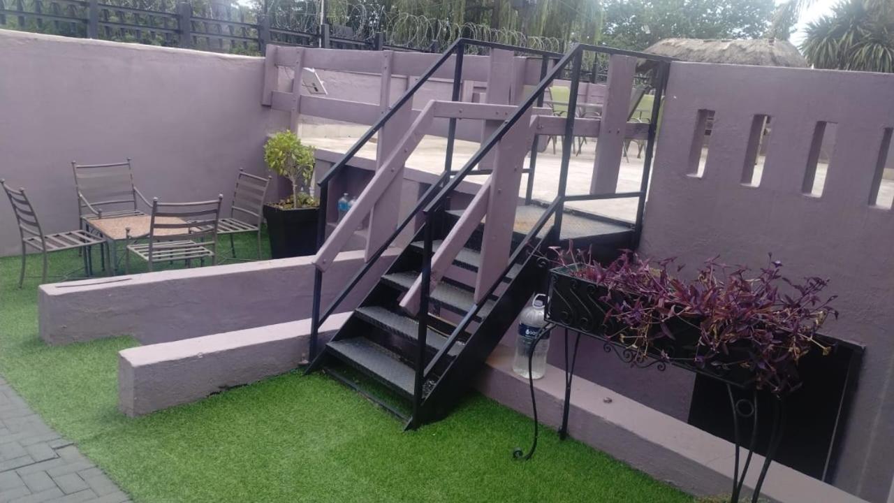 Hospedagem domiciliar The Residency 11 46