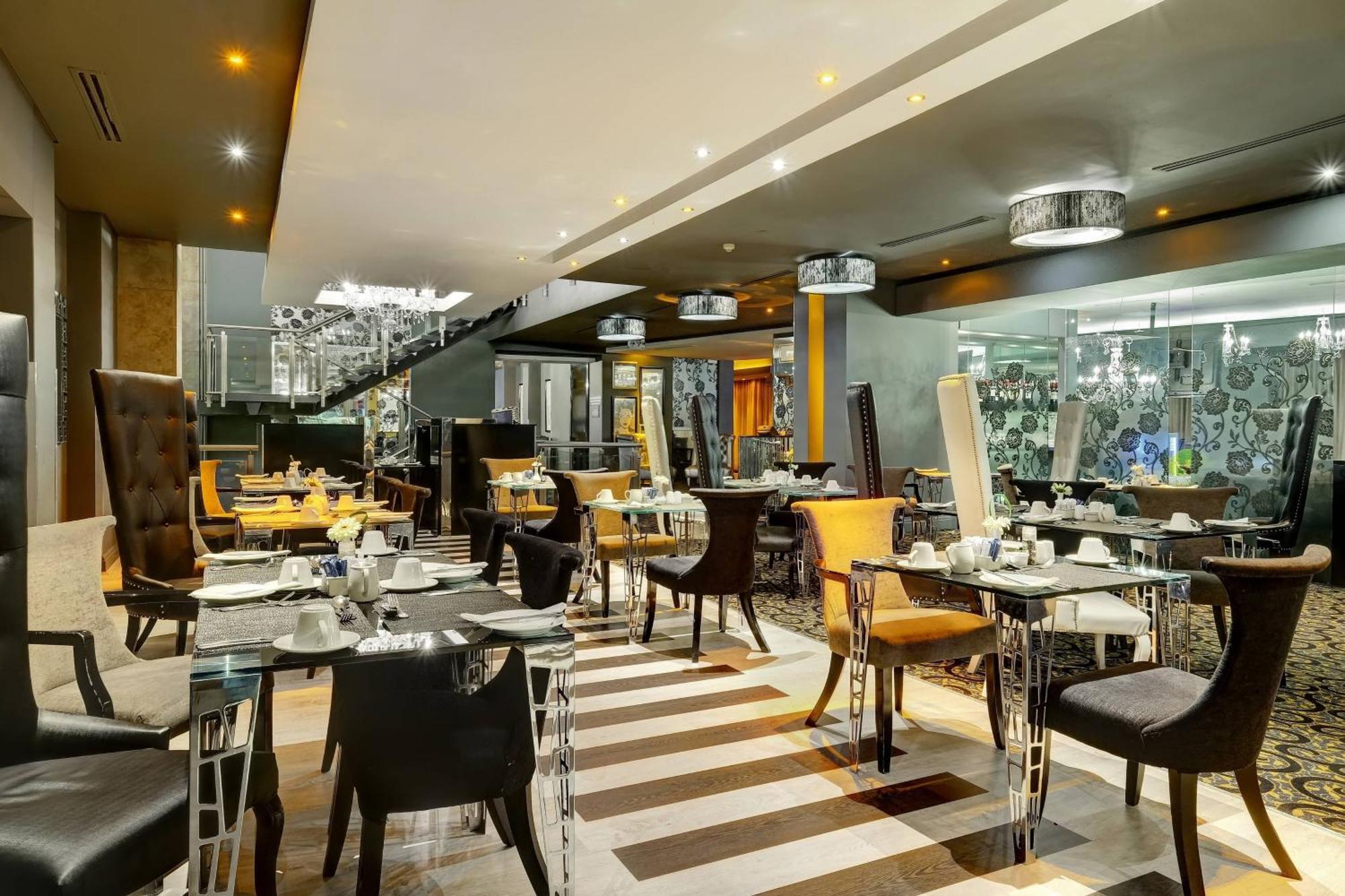 Protea Fire & Ice! By Marriott Melrose Arch Hotel