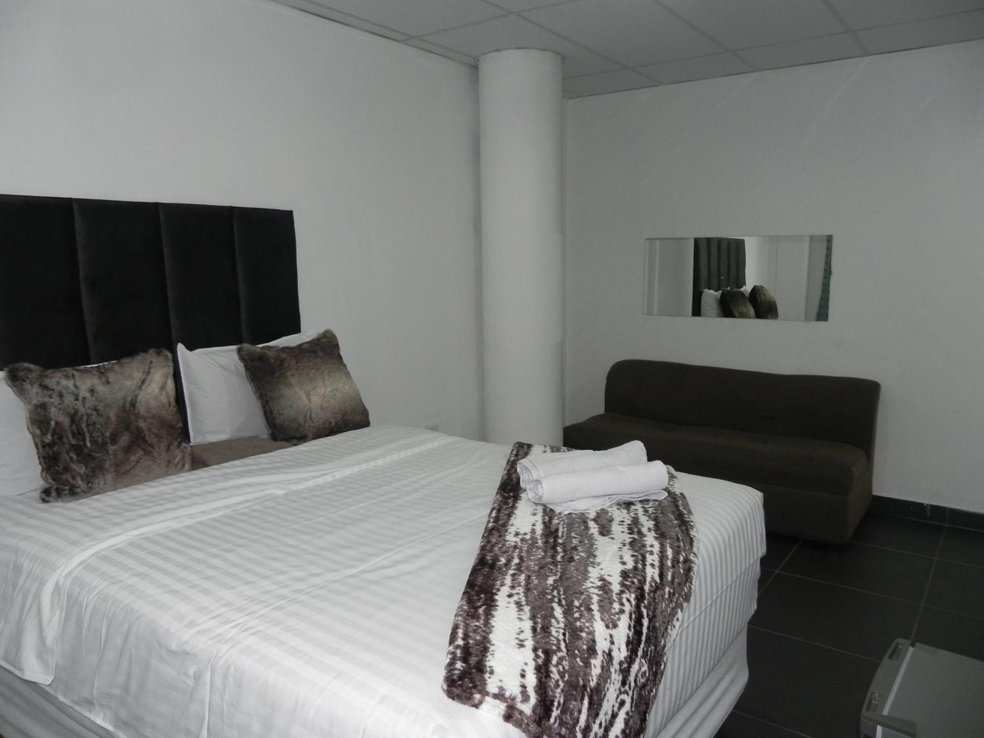 Hotel De Bliss