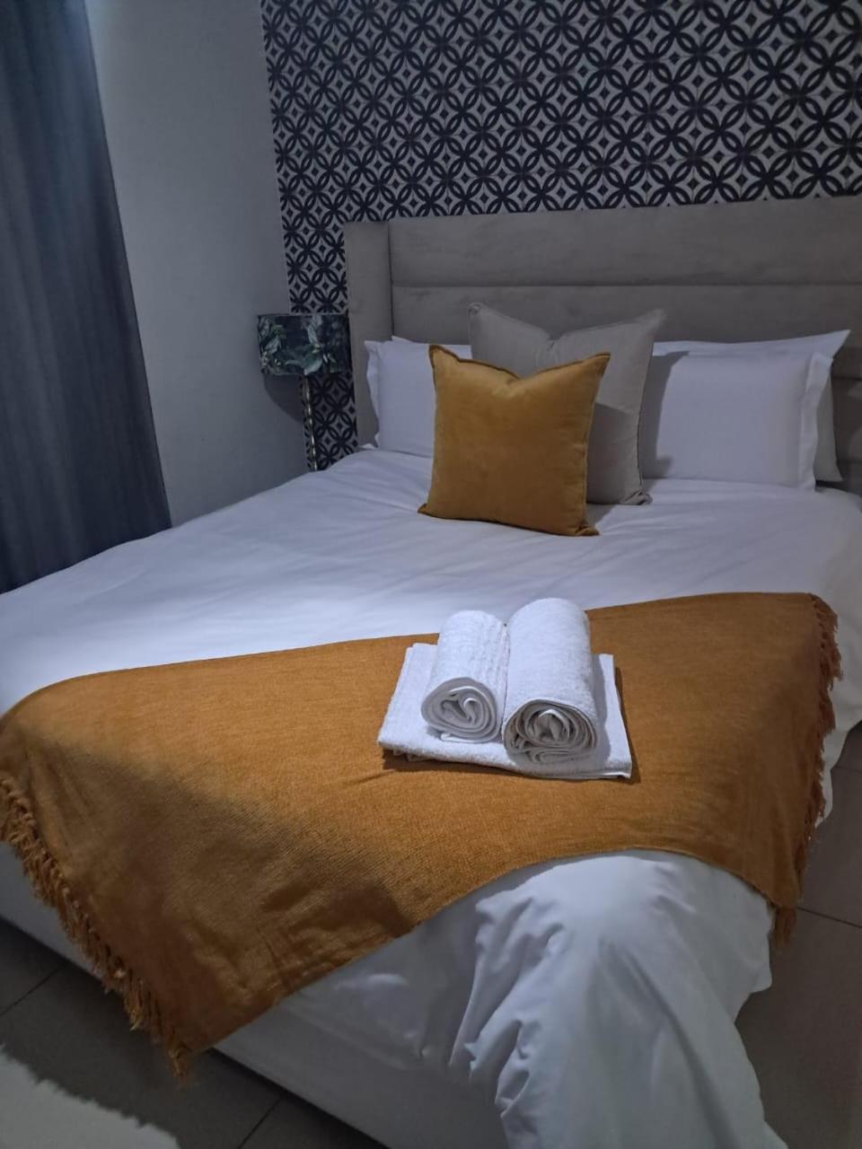 Zinziluxe Guest house *