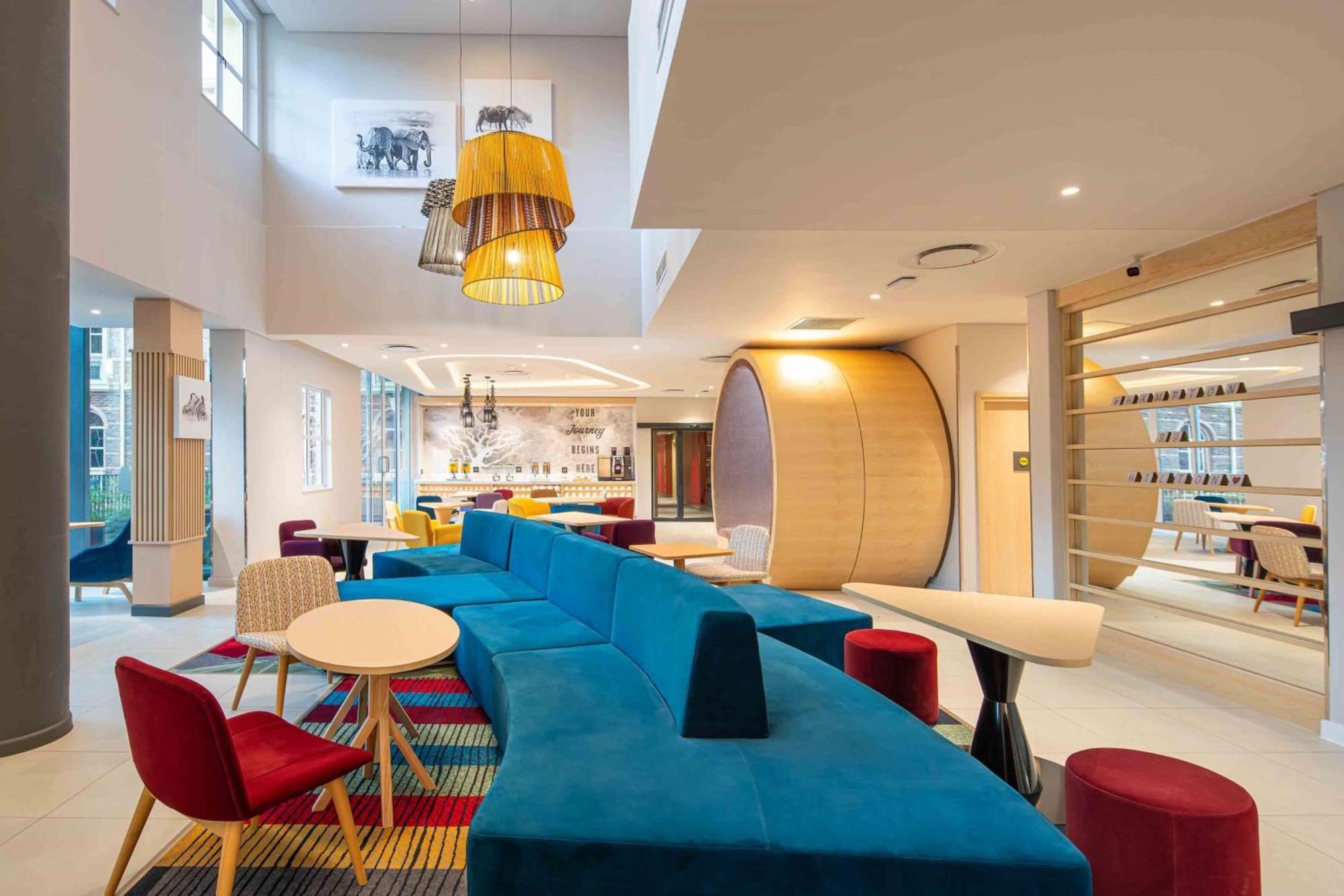 Hampton By Hilton Sandton Grayston 4*