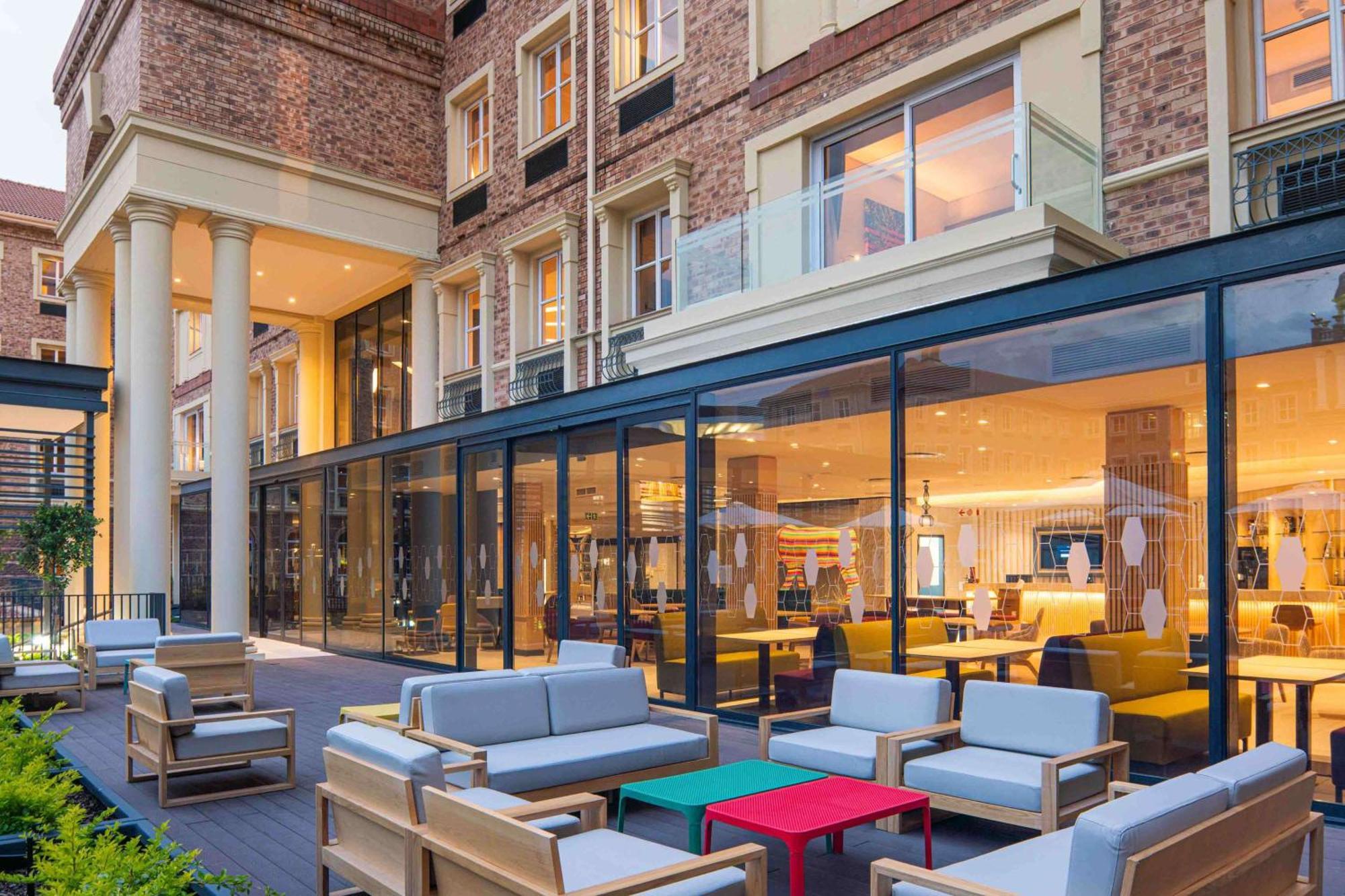 Hotel Hampton By Hilton Sandton Grayston
