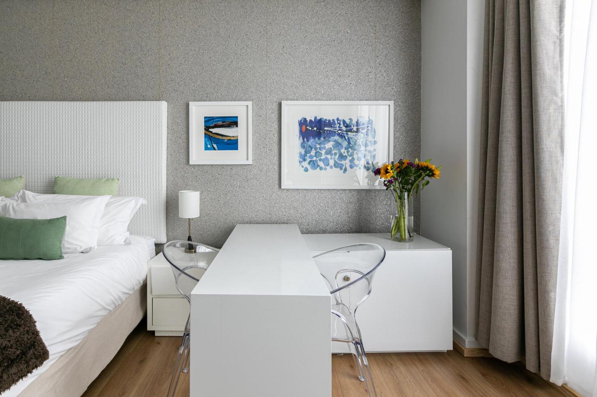 Skye Exclusive Service Apartment