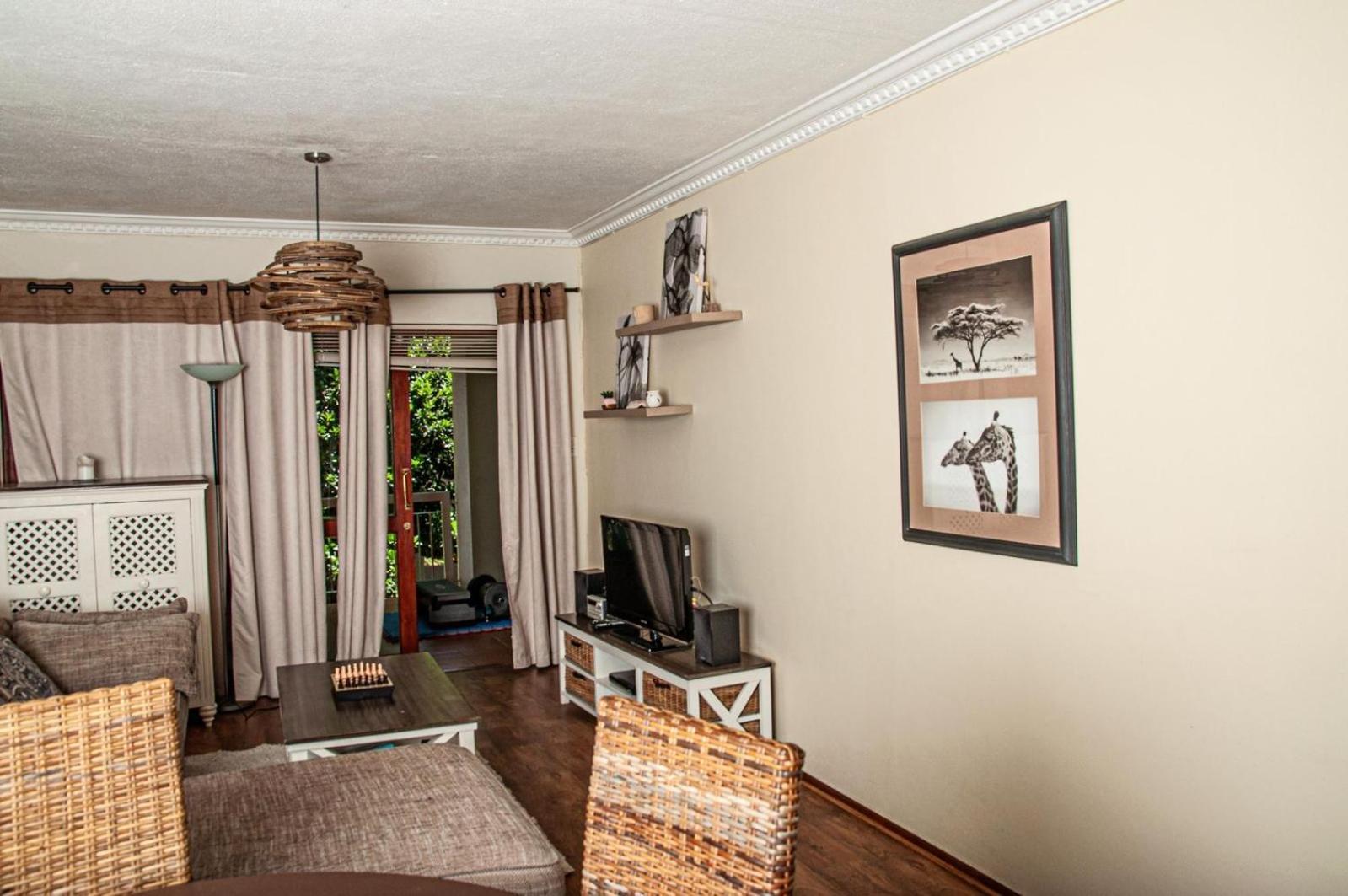 Jlb Cozy Luxury Apartment, Sandton Johannesburg