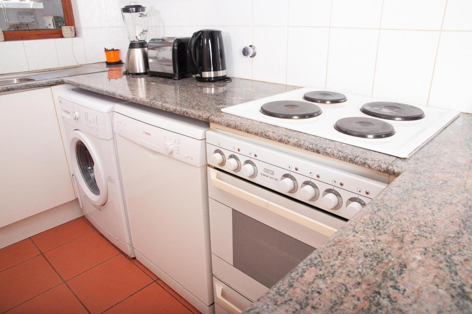 Jlb Cozy Luxury Apartment, Sandton