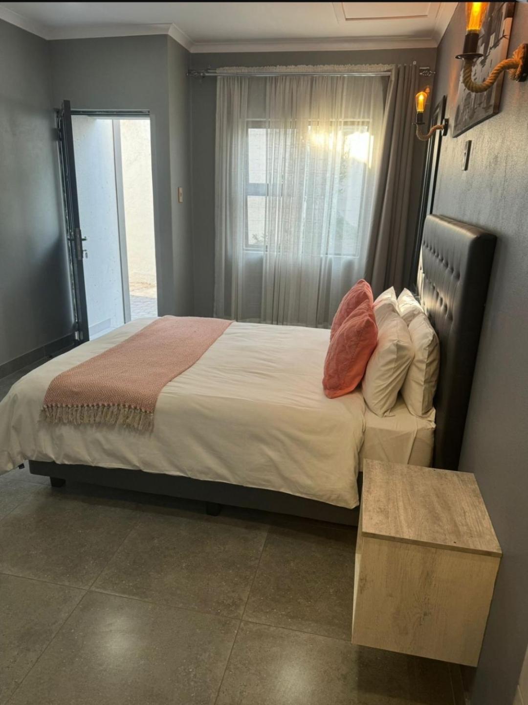 Kv Luxury * Johannesburg