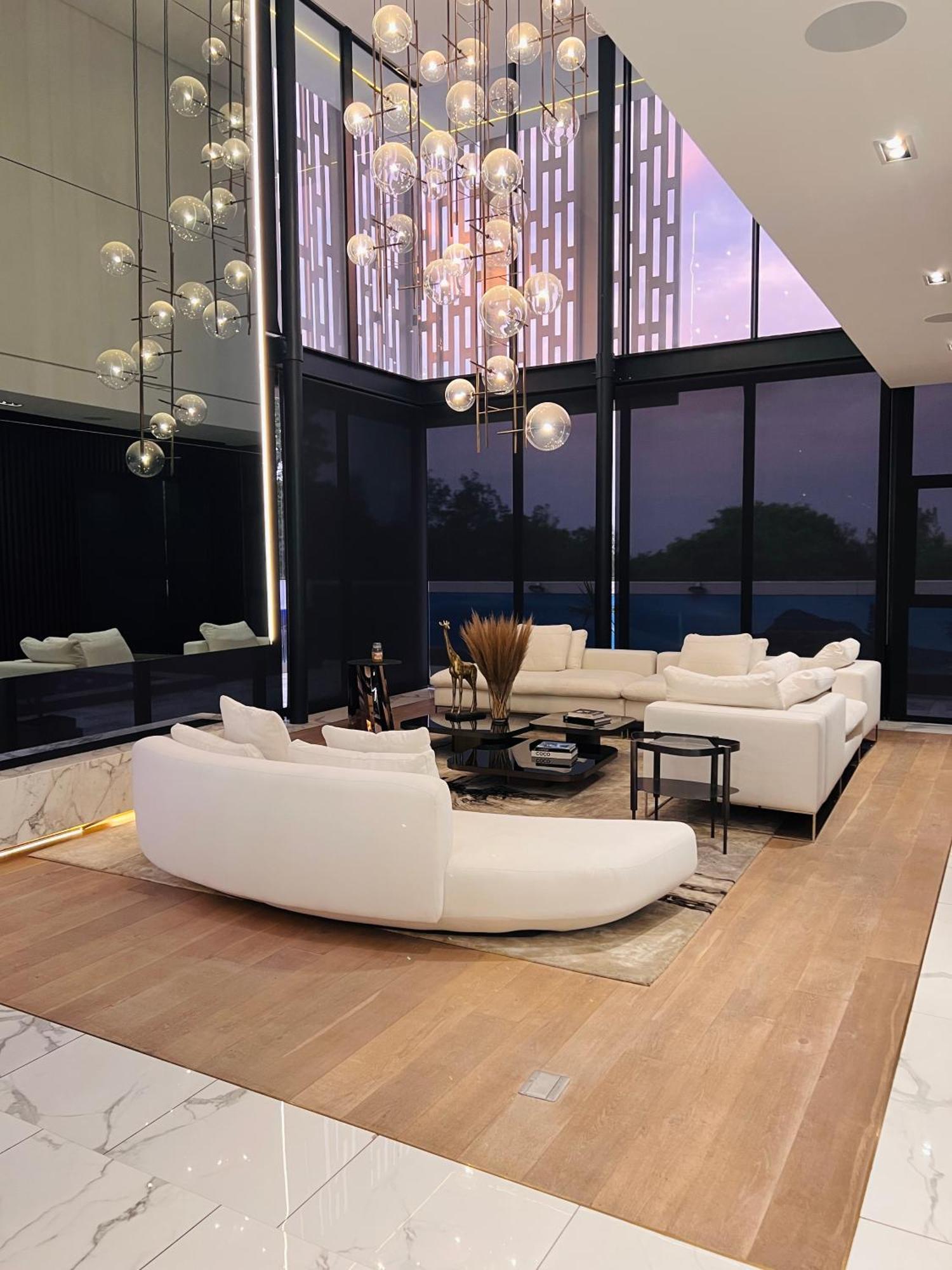 Cleveland Luxury *