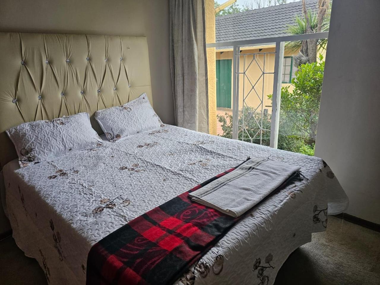 Guest house J&m *