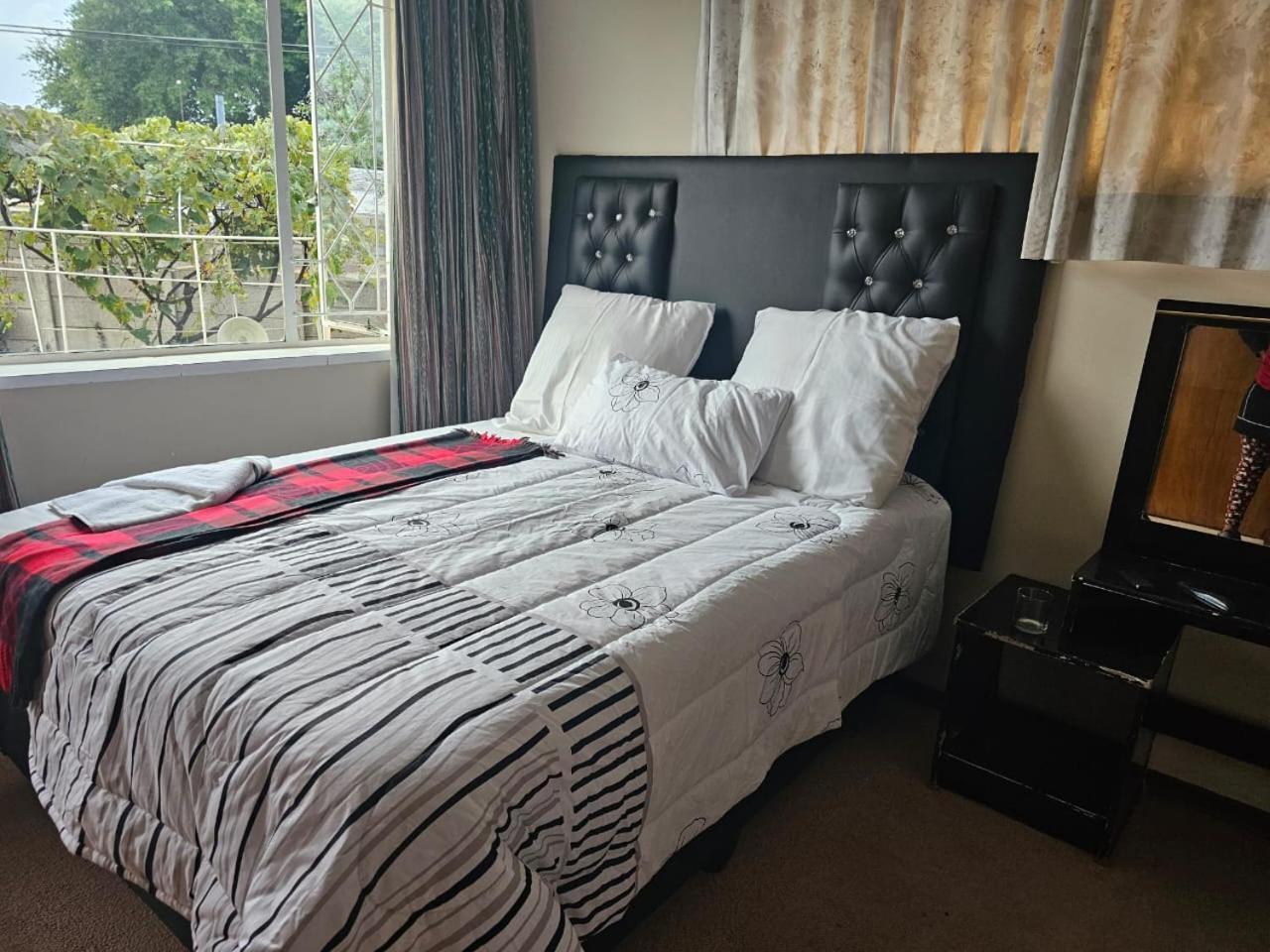 J&m Guest house