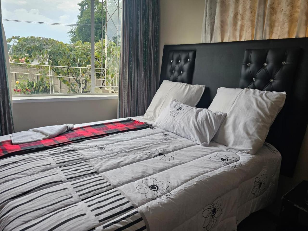 J&m Guest house