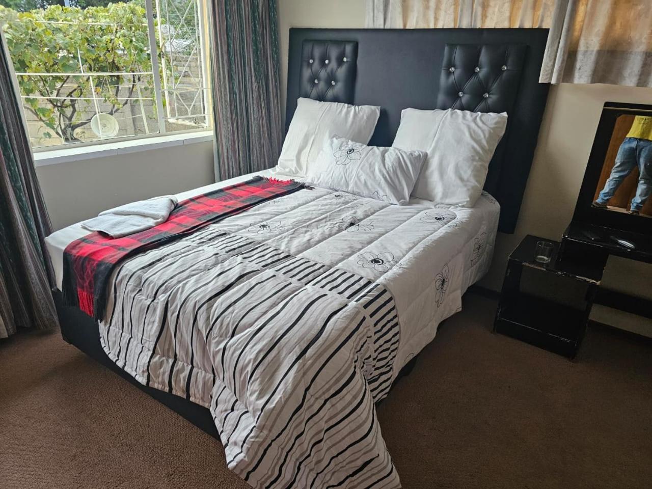 J&m Guest house