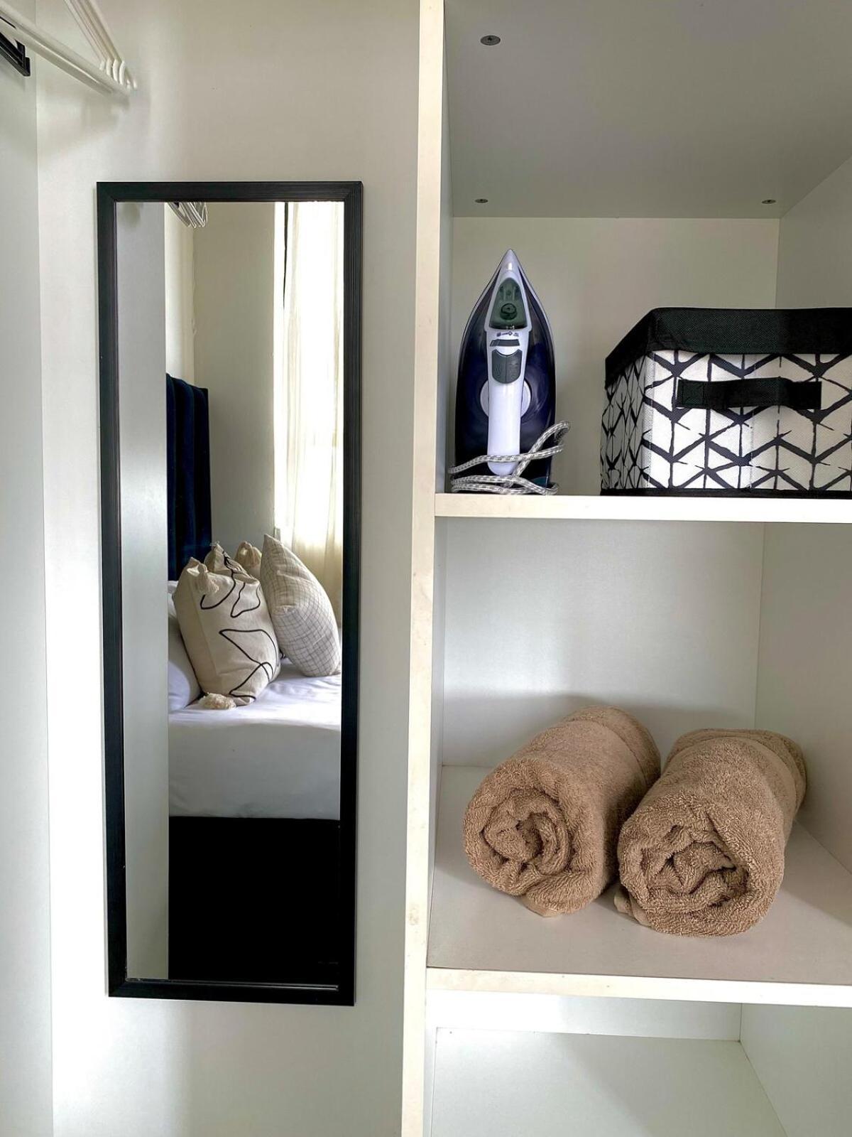 Upmarket Retreat *
