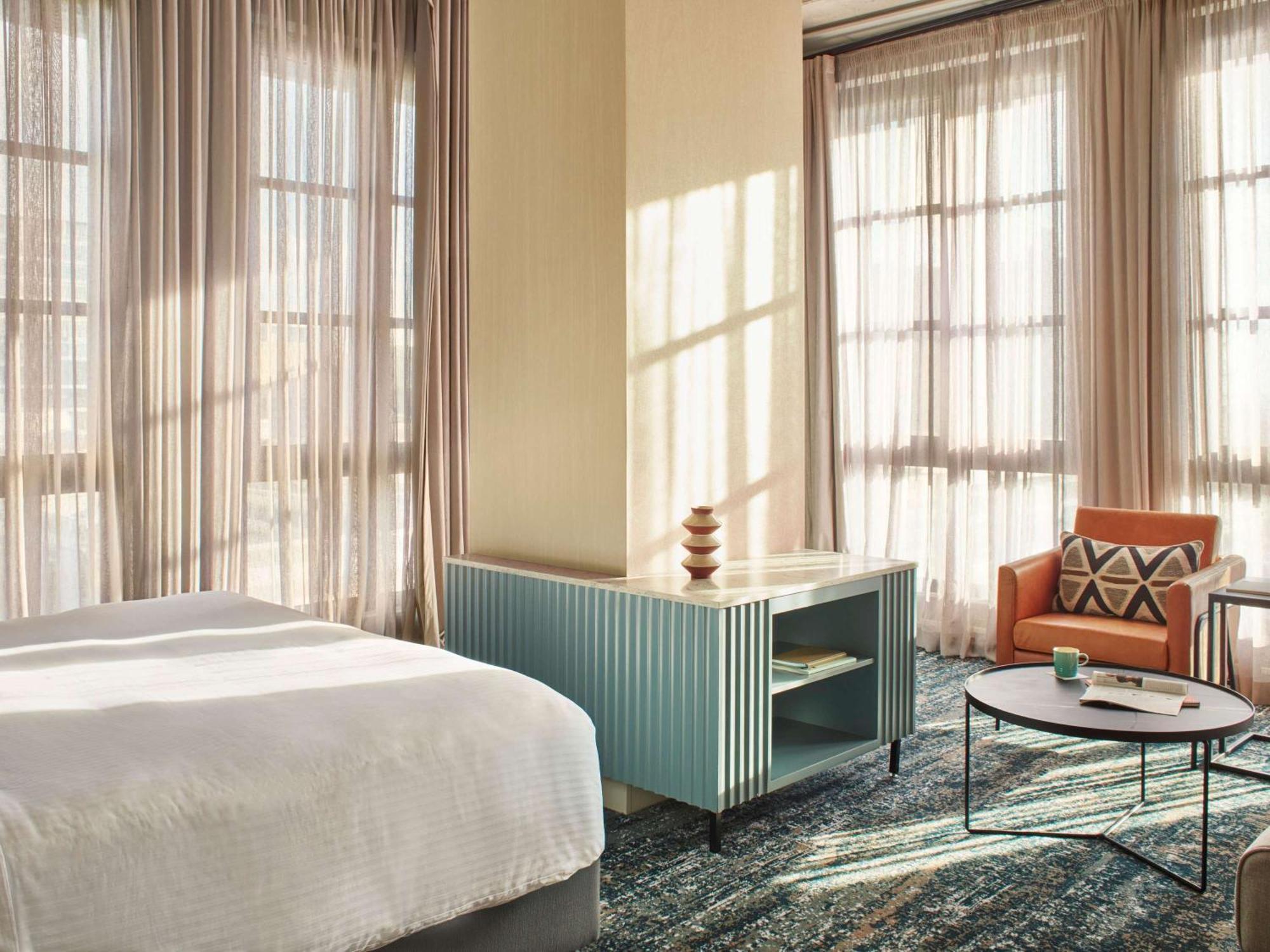 Hyde Rosebank 4*
