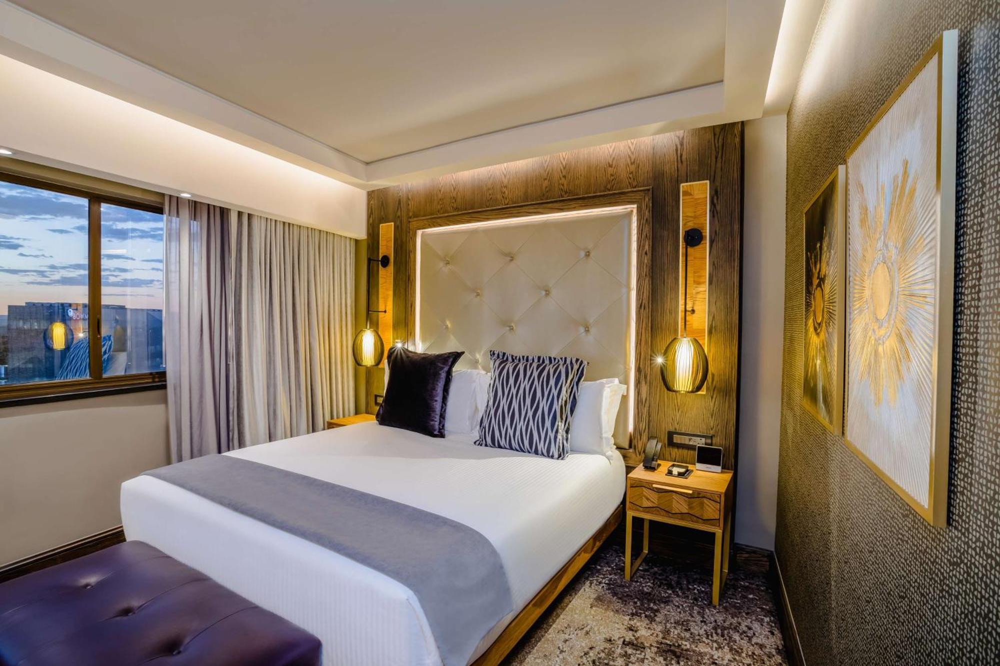 Hotel Sandton Sun And Towers 5*