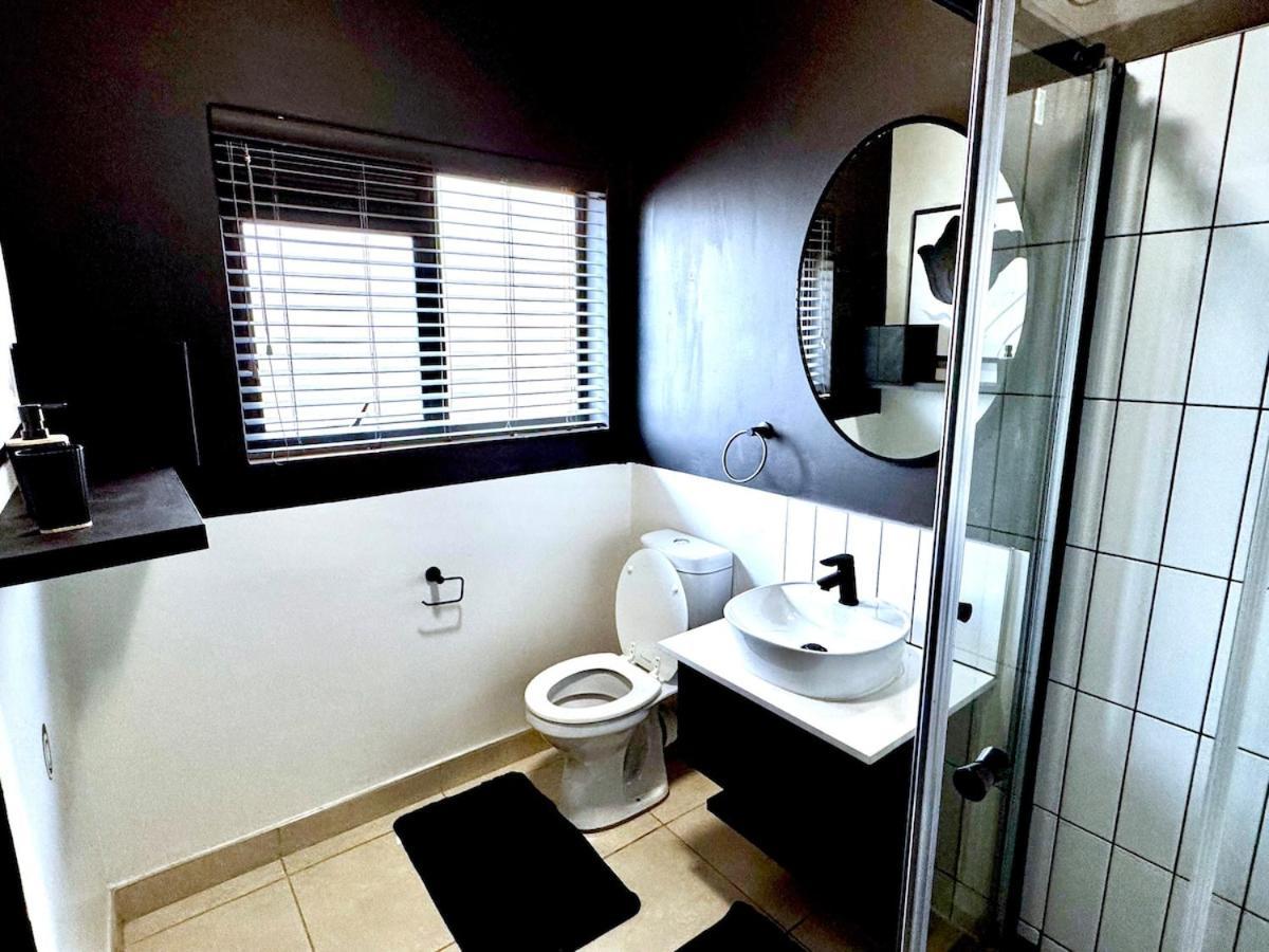 Apartment The Sanctuary Sleek Smart Space Johannesburg