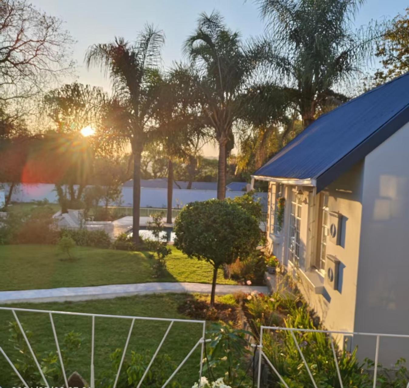 Sandton Spring Rivonia Bed & Breakfast 3*