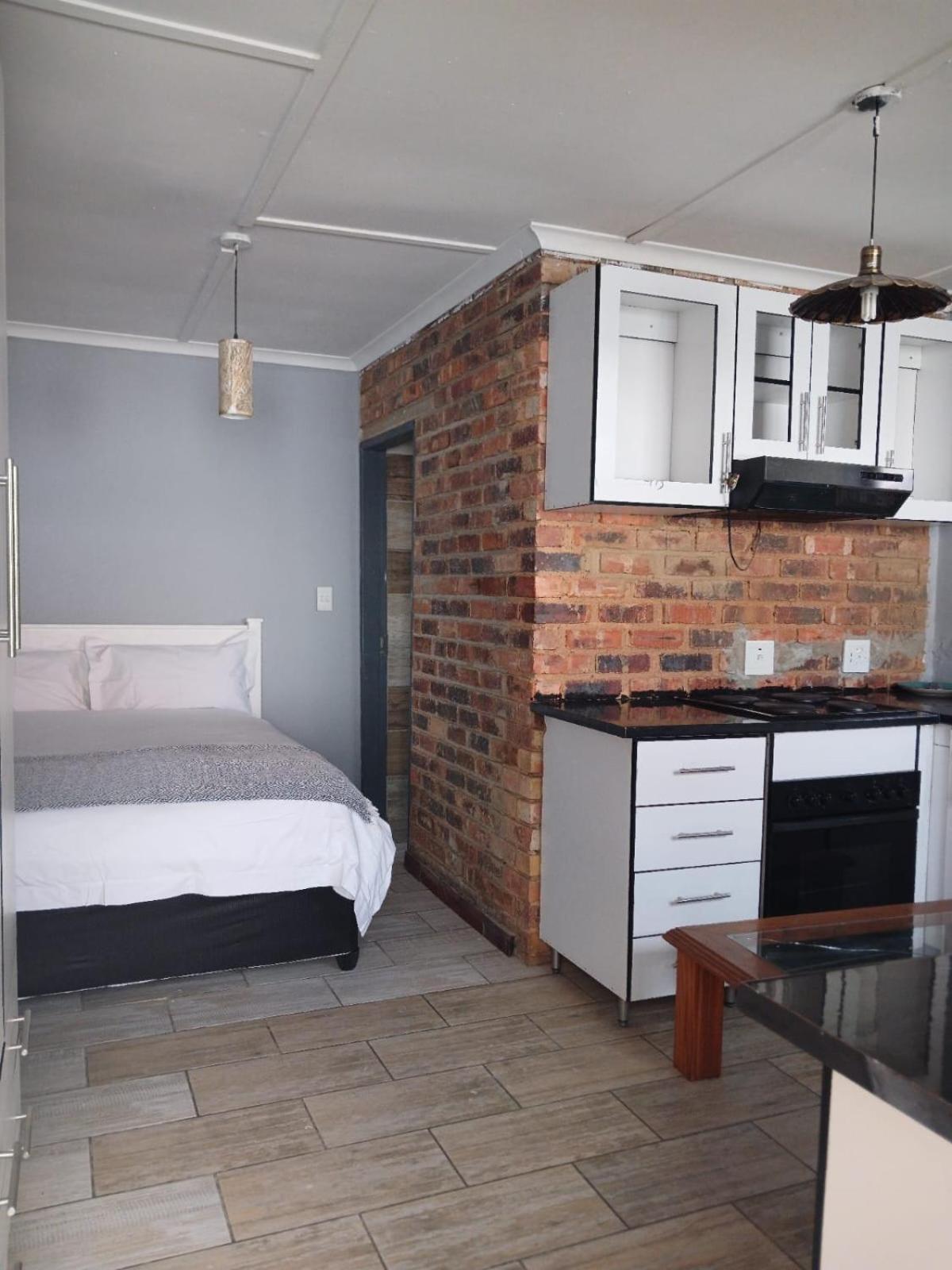 Coty And Reuben's * Johannesburg