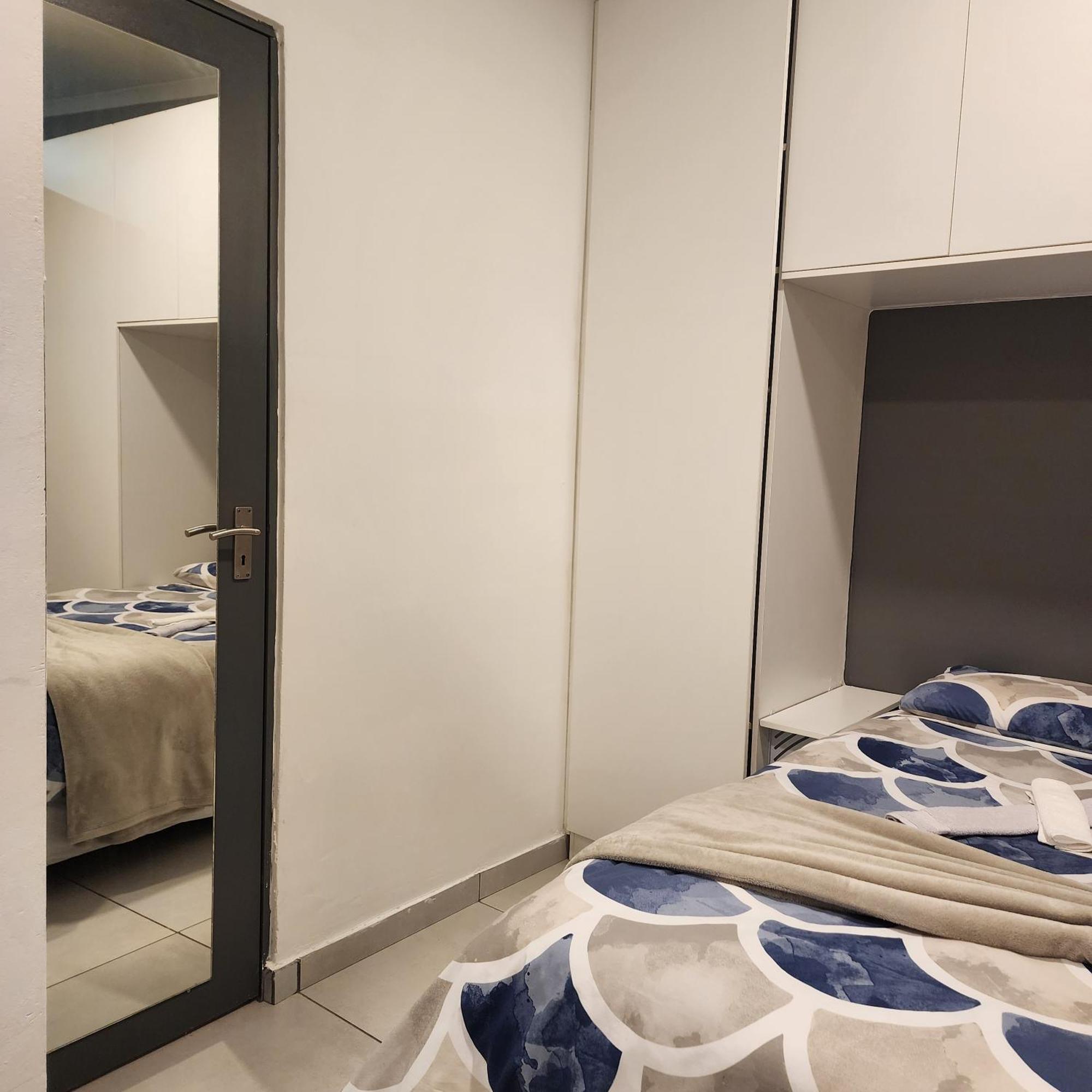 Self Catering In Randburg, South Africa Bed & Breakfast