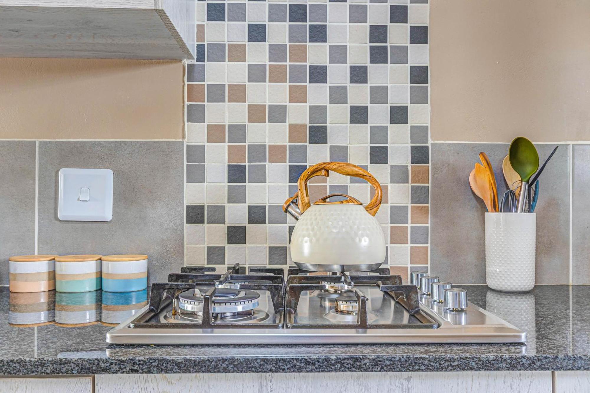 Airville Luxury Apartments, 7Min Drive To Cresta Mall Apartment *