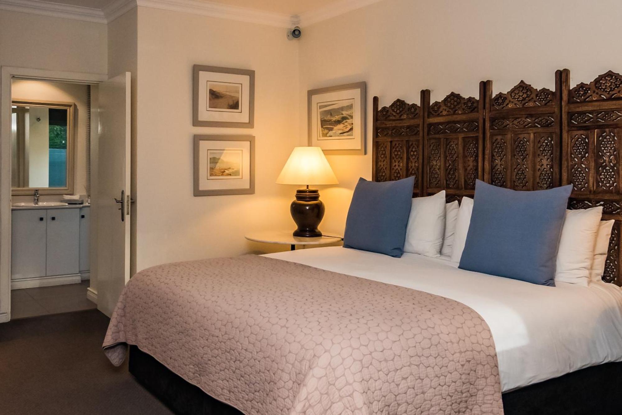 Melrose Place Boutique 4*
