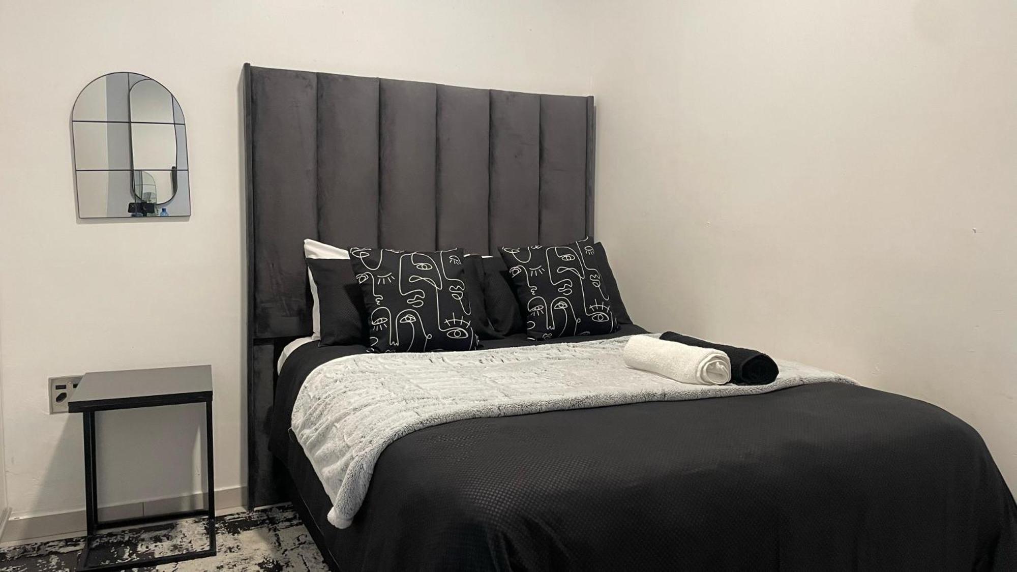 Bed & Breakfast Unit At The Base