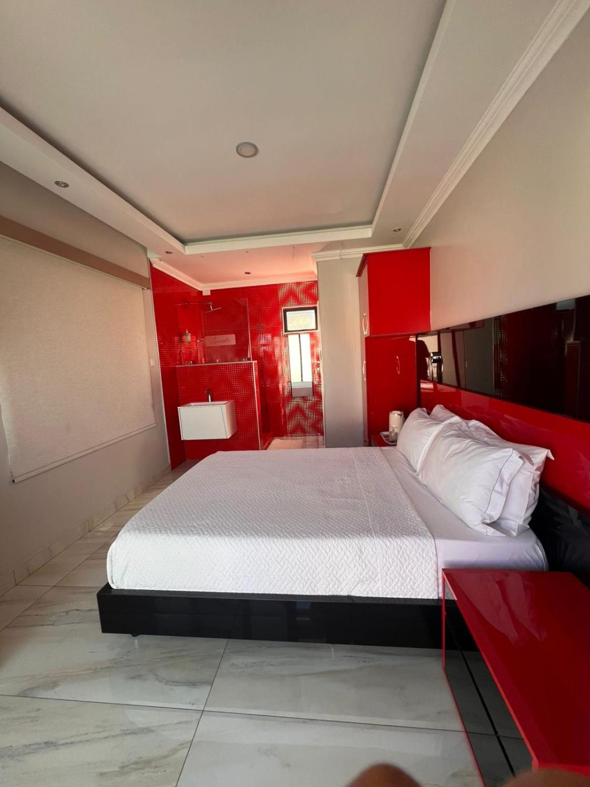 Louisville Guest Bedfordview *