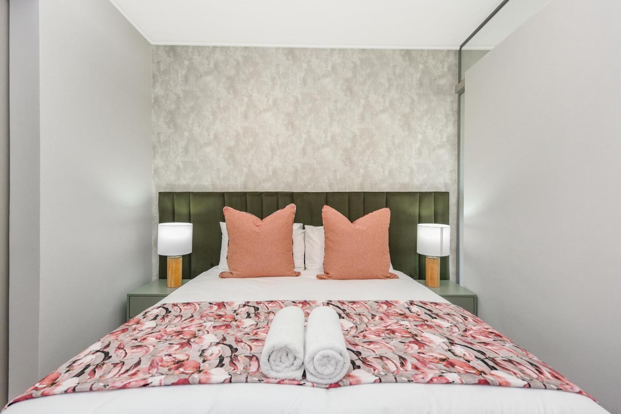 Apartment One Rosebank *