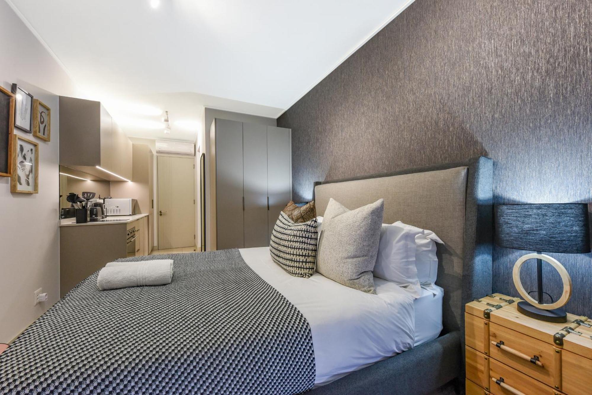 Apartment One Rosebank
